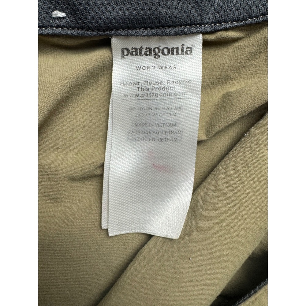 Patagonia Mens Quandary Shorts Size 35 Khaki Tan Hiking Outdoor - Picture 4 of 16